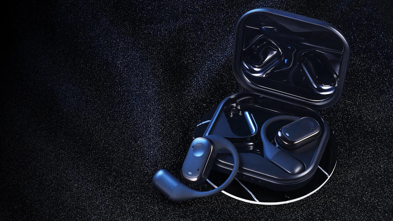 AI Translation Earbuds VS Traditional Translators: Which One is Better for Business & Travel?